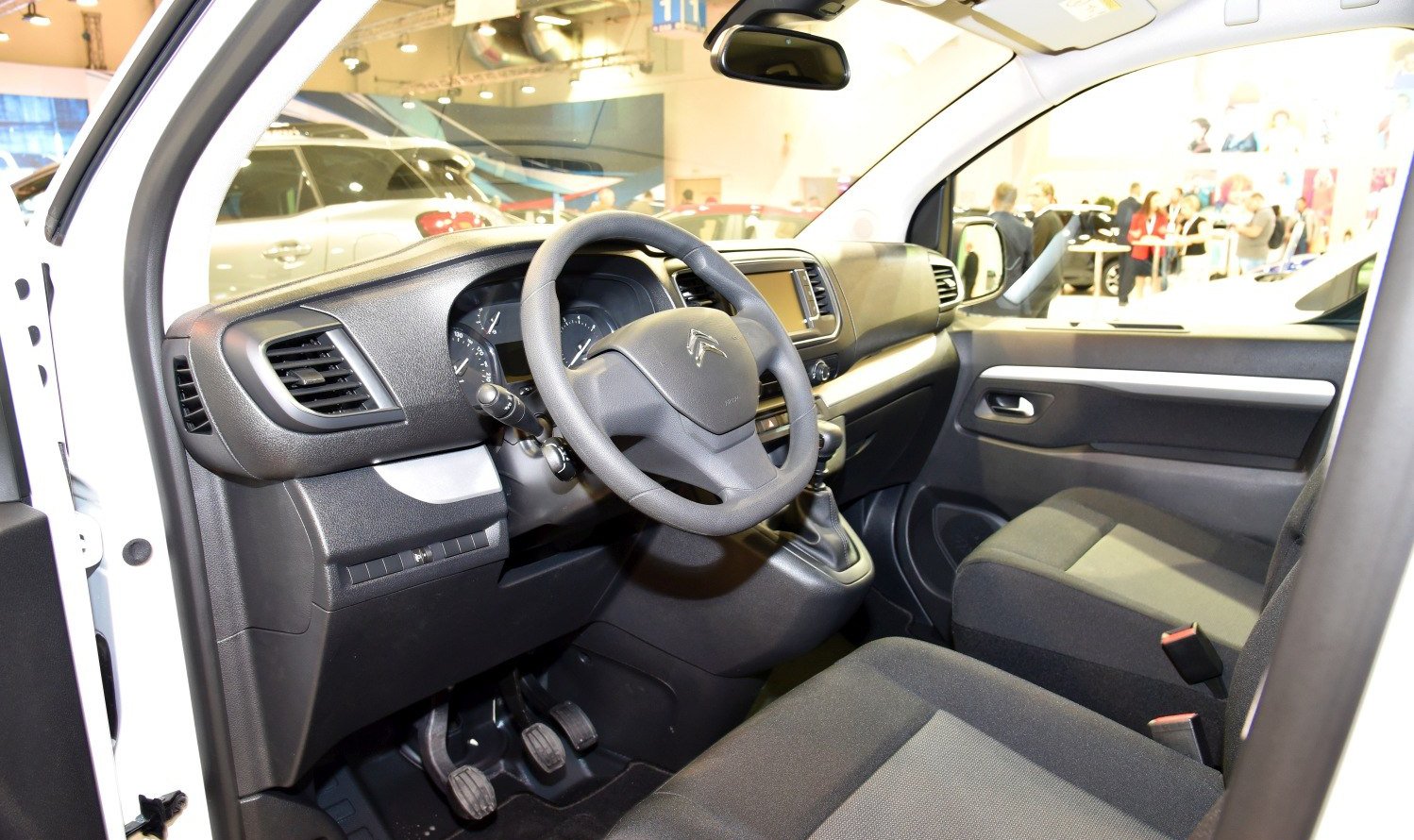 Citroen SpaceTourer technical specifications and fuel economy